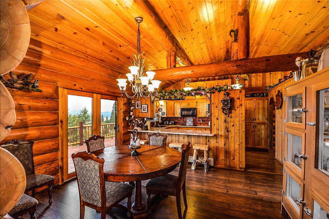 rustic, kitchen, logs-2041017.jpg