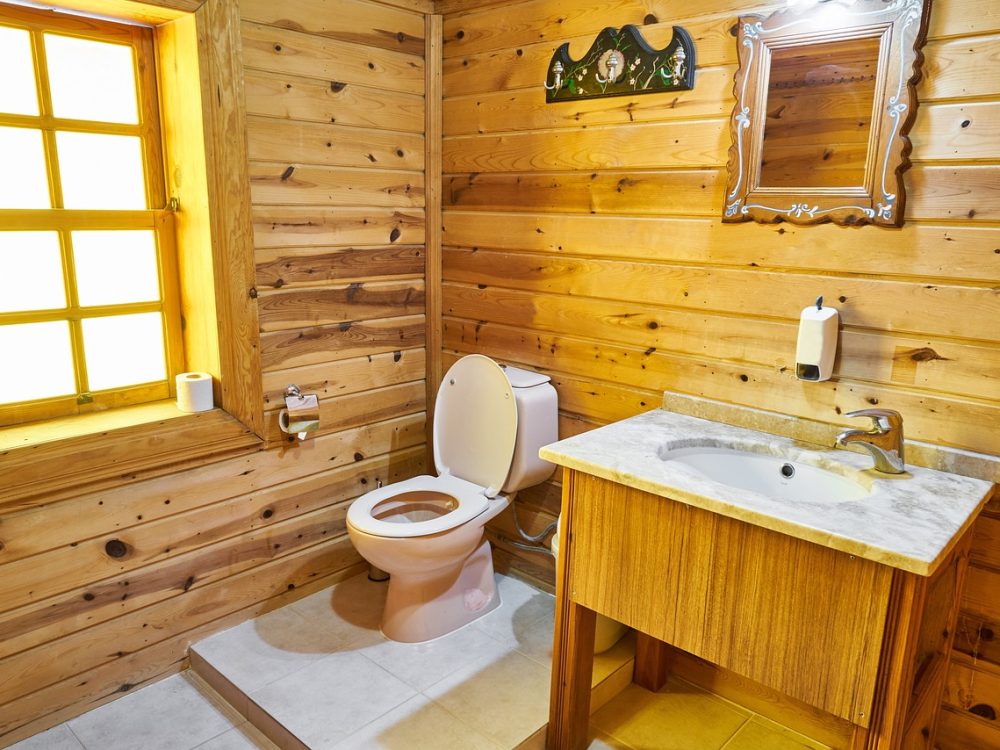 bathroom, toilet, wooden-4787940.jpg